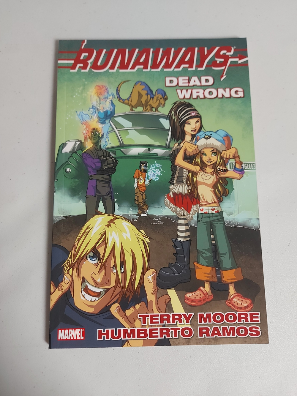 Marvel Runaways: Dead Wrong Trade Paperback – Terry Moore & Humberto Ramos